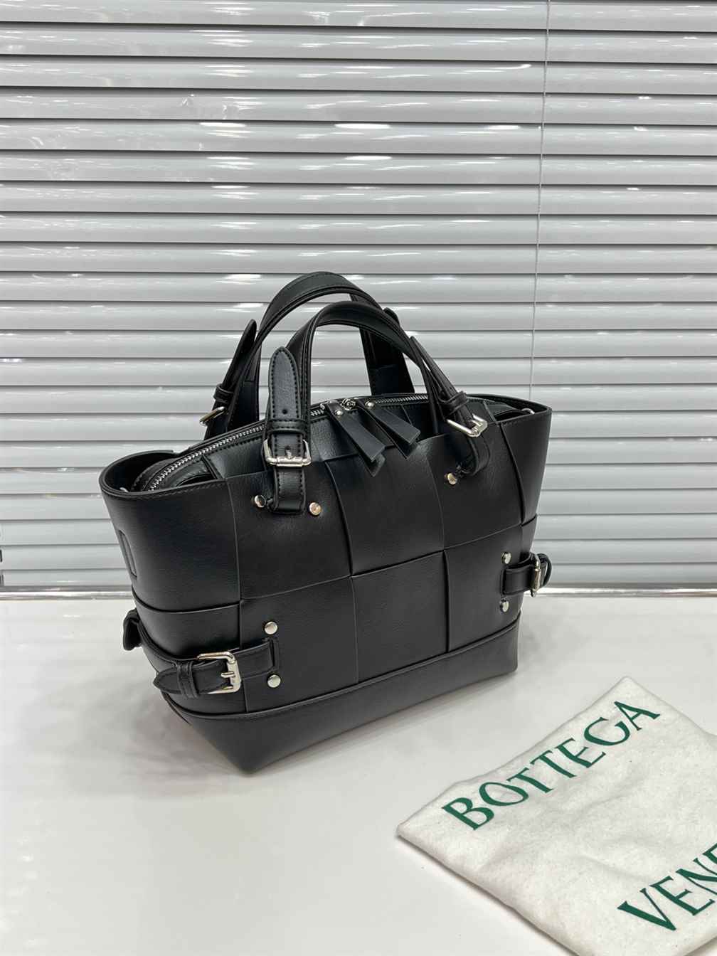 Bottega Veneta Small Arco Tool Tote Bag replica