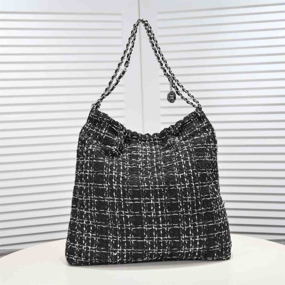 CHANEL 22 Large Handbag Wool Tweed replica