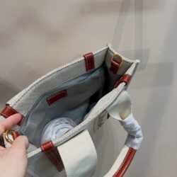 CHLOÉ Woody Small canvas tote replica