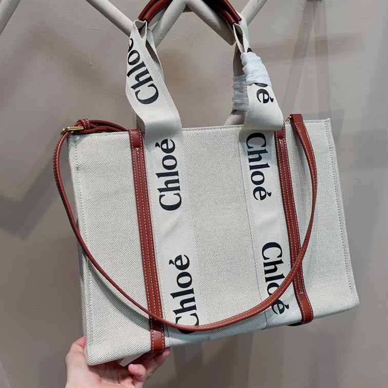 CHLOÉ Woody Medium canvas tote replica