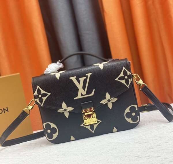 Louis Vuitton POCHETTE MÉTIS Bicolour replica