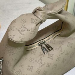 Louis Vuitton WHY KNOT PM replica