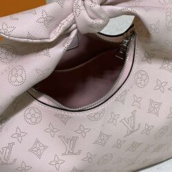 Louis Vuitton WHY KNOT PM replica