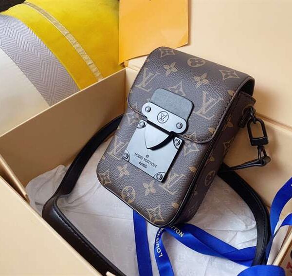 Louis Vuitton S-LOCK VERTICAL WEARABLE WALLET Monogram Canvas replica