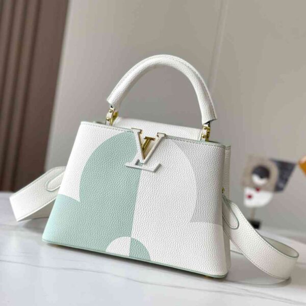 Louis Vuitton Capucines