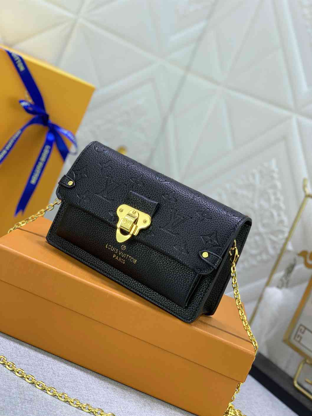 Louis Vuitton VAVIN CHAIN WALLET replica