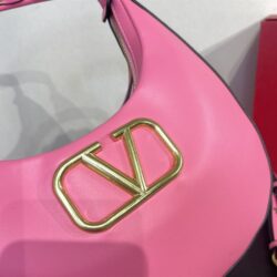 Valentino Garavani STUD SIGN CALFSKIN HOBO BAG replica