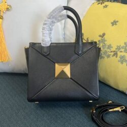 Valentino Garavani SMALL ONE STUD NAPPA HANDBAG replica