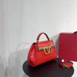 Valentino Garavani ROCKSTUD ALCOVE LEATHER BAG replica