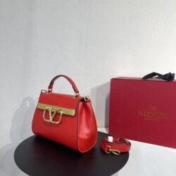 Valentino Garavani ROCKSTUD ALCOVE LEATHER BAG replica