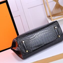 Hermès Birkin 30 Black Shiny Porosus Croc replica