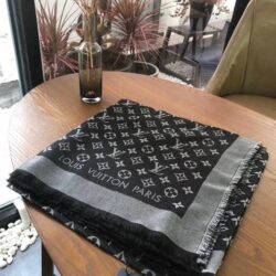 Louis Vuitton MONOGRAM SHINE SHAWL