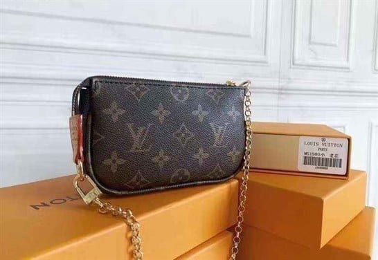 Louis Vuitton MINI POCHETTE ACCESSOIRES