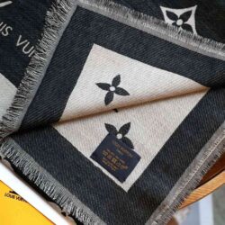 Louis Vuitton Classic Monogram Scarf