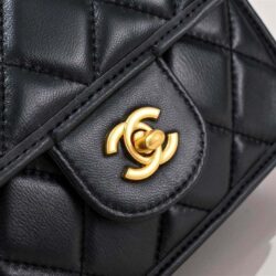 Chanel 22K Seasonal Flap with Top Handle replica