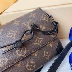 Louis Vuitton Steamer Wearable Wallet replica