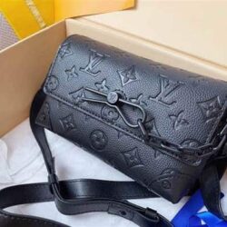 Louis Vuitton Steamer Wearable Wallet replica