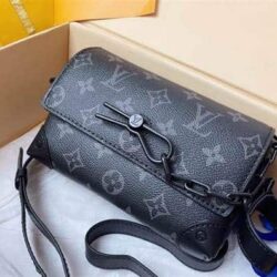 Louis Vuitton Steamer Wearable Wallet replica