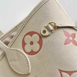 Louis Vuitton Neverfull MM Creme