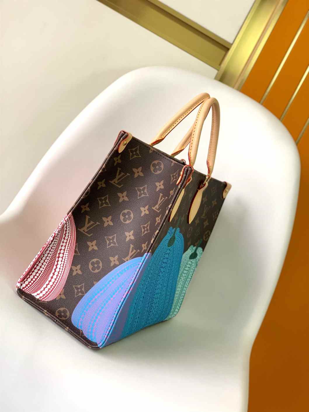 LV x YK OnTheGo MM-Original replica