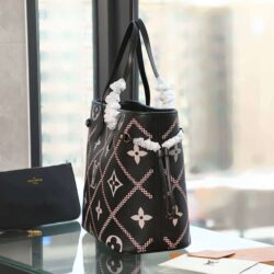 Louis Vuitton Giant Broderies Neverfull MM - Original replica