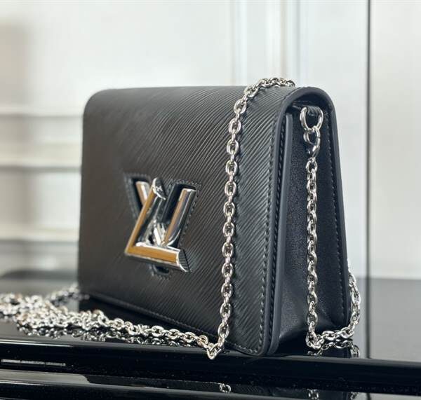 Louis Vuitton Twist Belt Chain Pouch-Original Replica