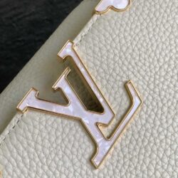 Louis Vuitton Capucines MM- Original Replica