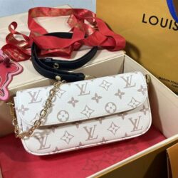 Louis Vuitton Wallet on Chain Ivy- Original Replica