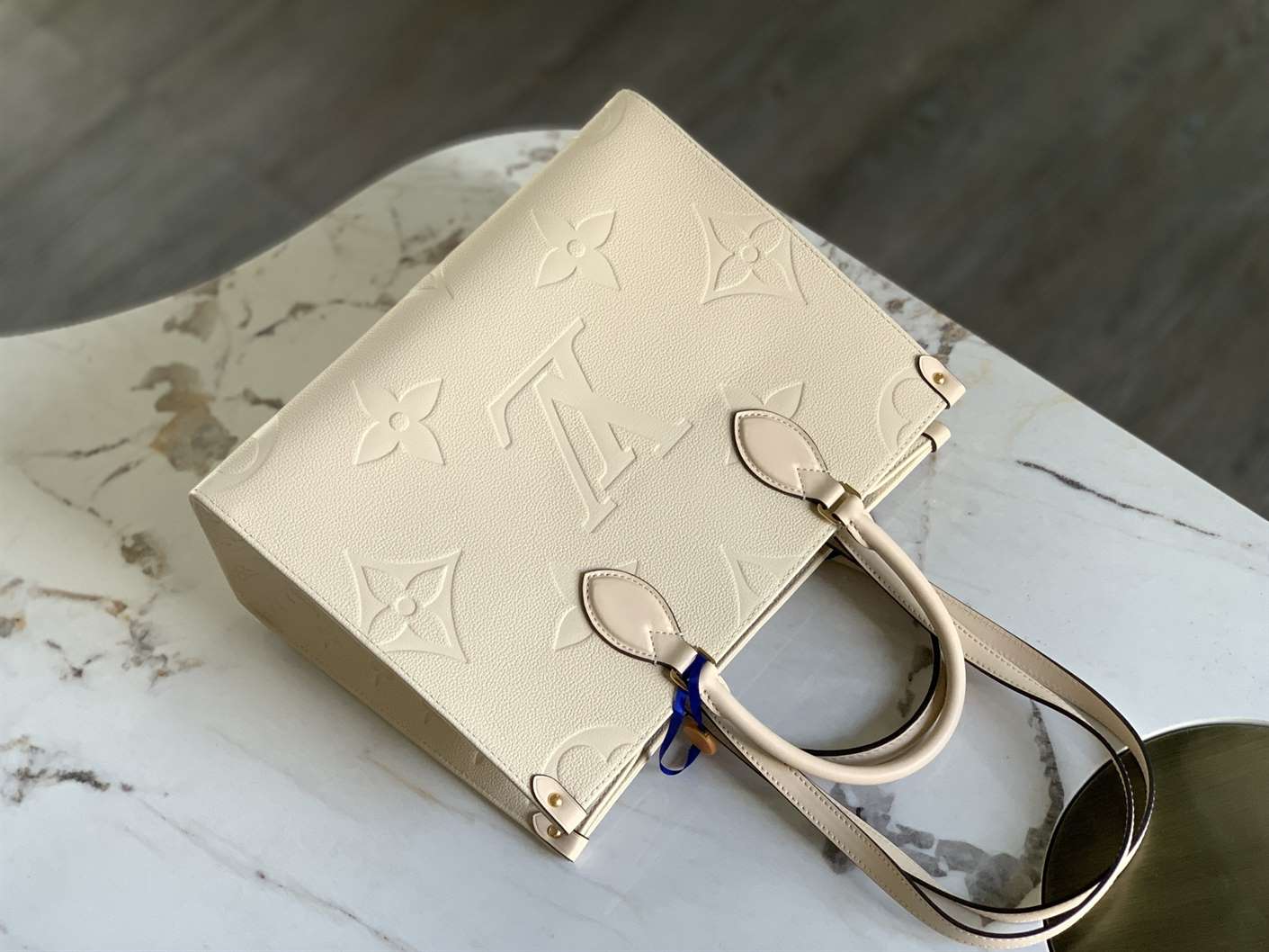 Louis Vuitton Onthego MM Tote Bag- Original Replica